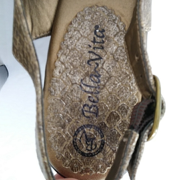 Bella Vita Snakeskin Print Slingback Peep Toe Heel Sandal 7N Brown Metallic - Picture 2 of 16